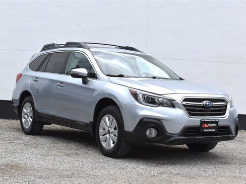 Used 2018 Subaru Outback 2.5i Premium AWD/4WD image 1