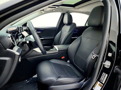 Certified 2025 Mercedes-Benz C 300 Sedan image 4