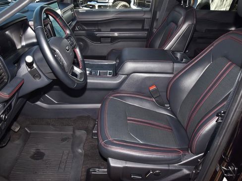 Certified 2023 Ford Expedition Limited image 13