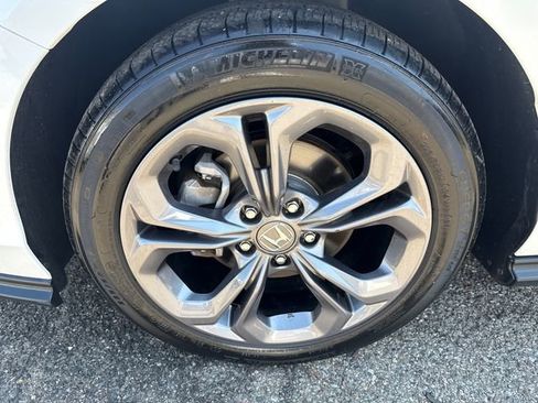 Used 2023 Honda Accord EX image 2