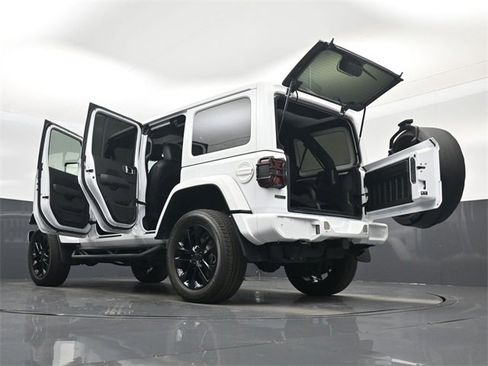 Used 2021 Jeep Wrangler Unlimited Sahara image 57