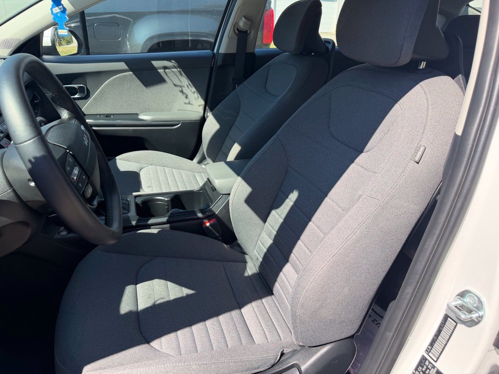 Used 2025 Kia K4 EX FWD image 13