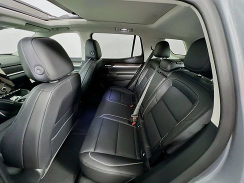 New 2026 GMC Terrain Denali w/ LPO, Black Badging Package AWD/4WD image 23