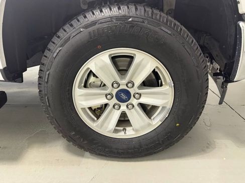 Used 2017 Ford F150 XLT w/ Trailer Tow Package image 25