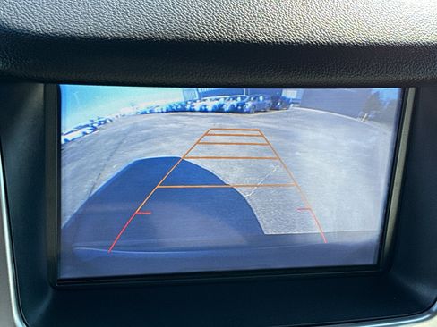 Used 2017 Chevrolet Suburban LT AWD/4WD image 19