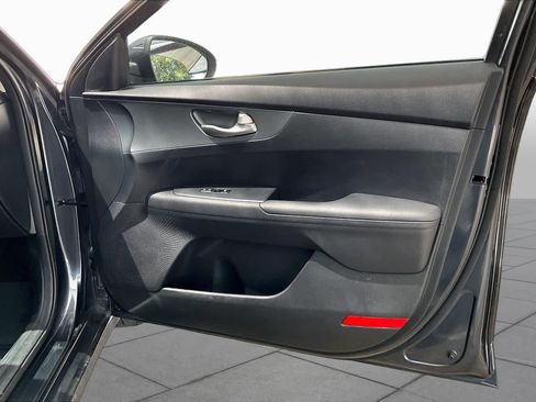 Used 2020 Kia Forte Sedan FWD image 23