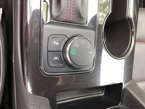 Used 2021 Chevrolet Blazer RS AWD/4WD image 32