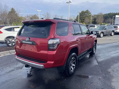 Used 2024 Toyota 4Runner TRD Off-Road Premium image 10