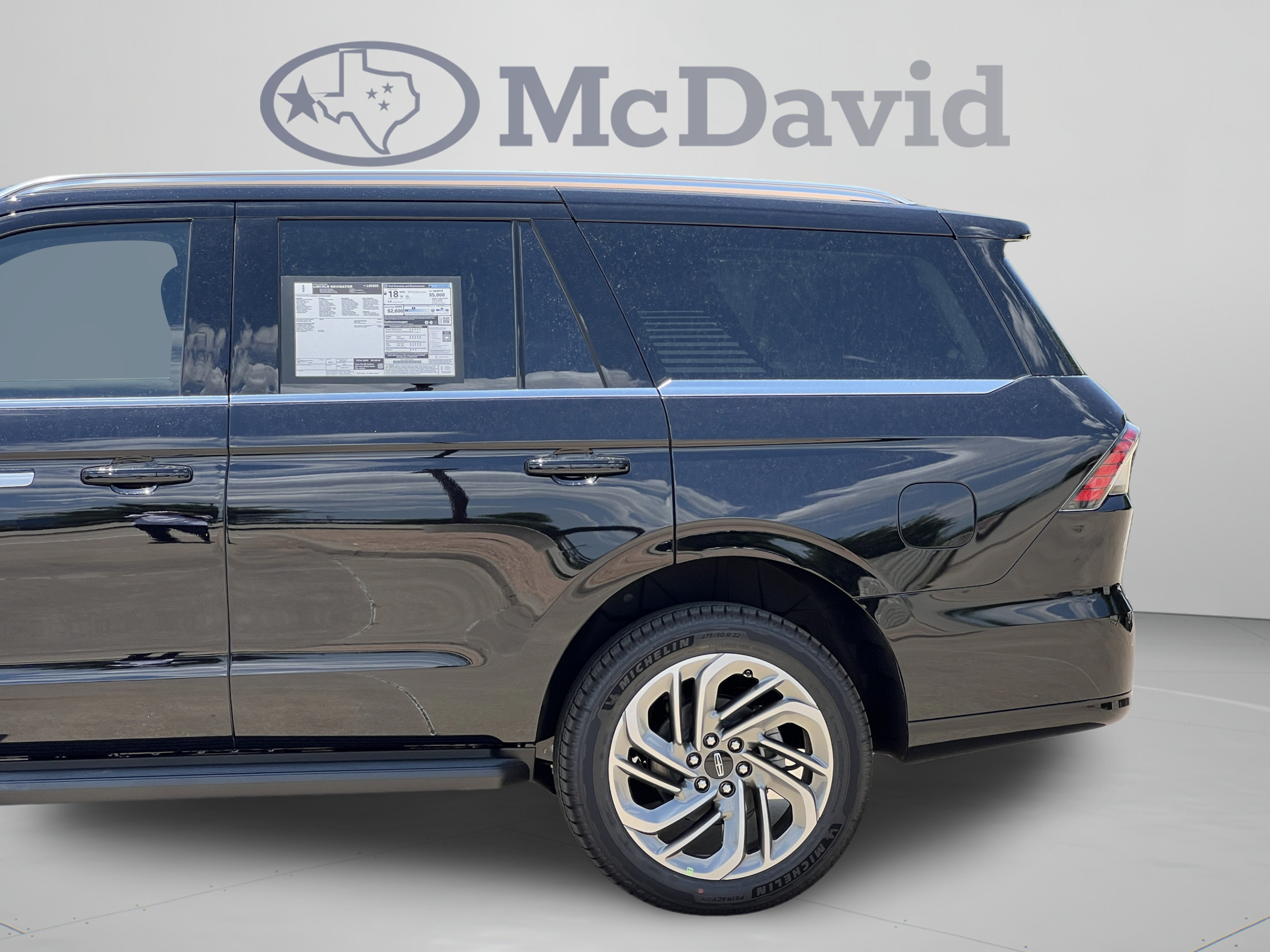 New 2027 Lincoln Navigator Premiere RWD image 28