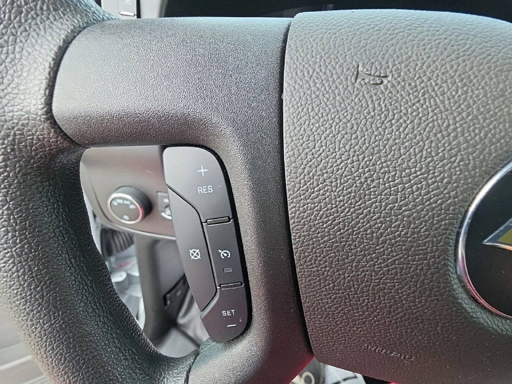 Used 2025 Chevrolet Express 2500 w/ Driver Convenience Package RWD image 11