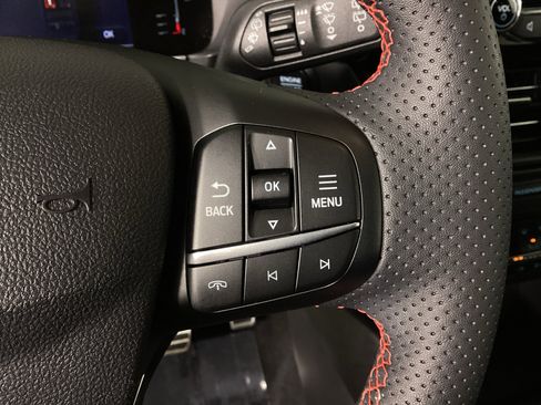 Used 2023 Ford Escape ST-Line image 25