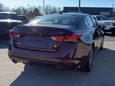 Certified 2024 Nissan Altima 2.5 SV w/ SV Premium Package image 5