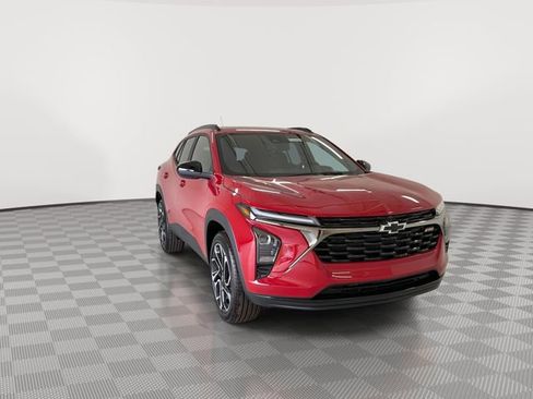 New 2026 Chevrolet Trax RS w/ Sunroof Package FWD image 3