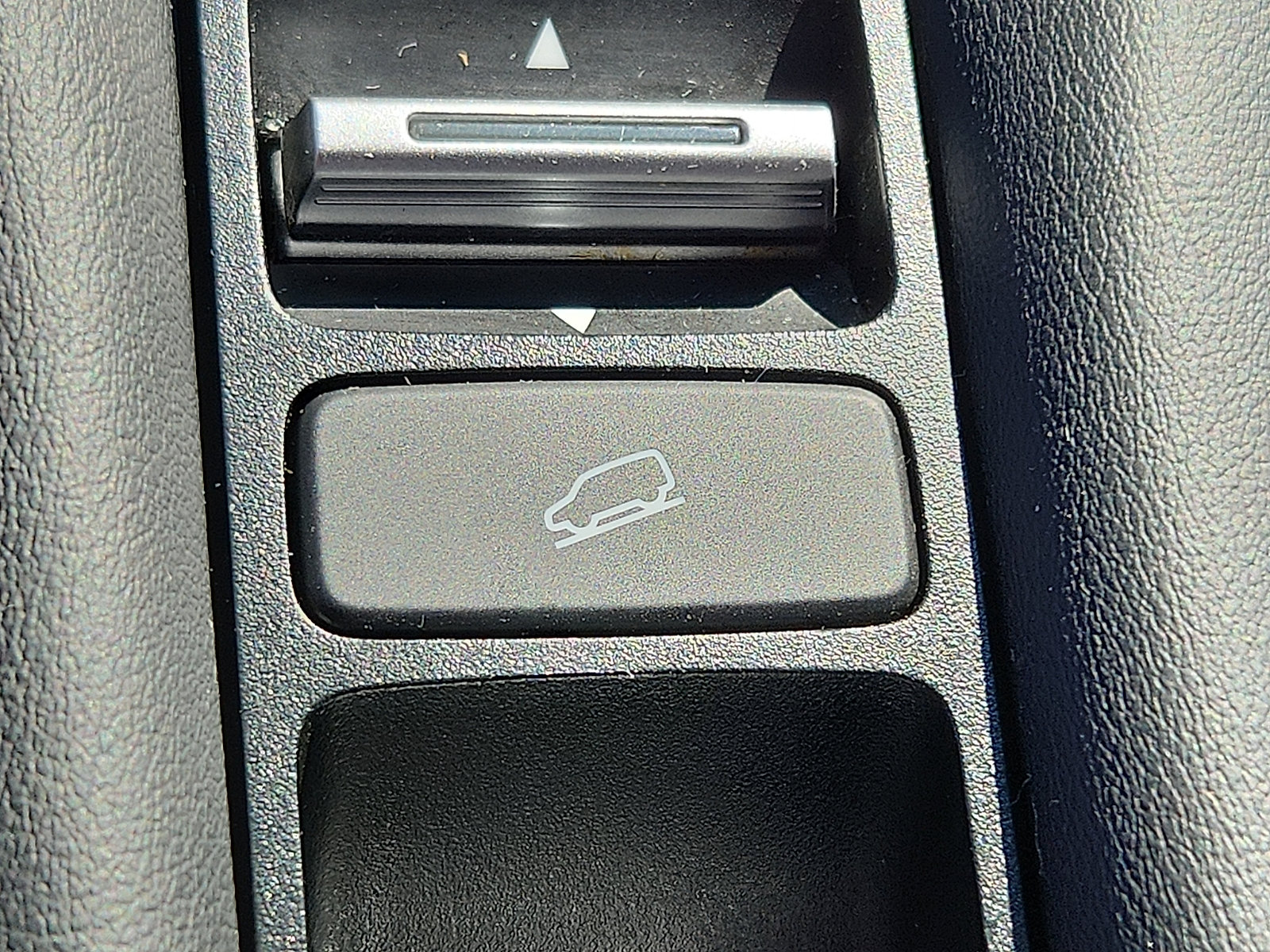 Used 2025 Honda HR-V EX-L image 25