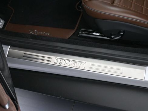 Used 2024 Ferrari Roma RWD image 16