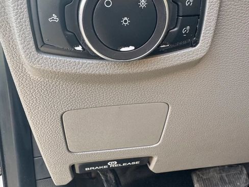 Used 2019 Ford F250 XL w/ Power Equipment Group AWD/4WD image 16