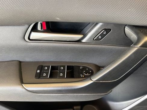 Used 2024 MAZDA CX-50 AWD 2.5 S w/ Premium Package image 11