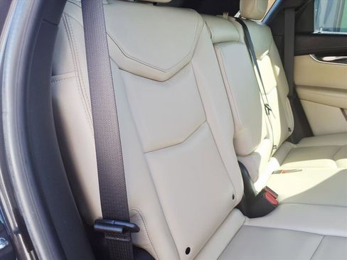 Used 2017 Cadillac XT5 FWD image 15