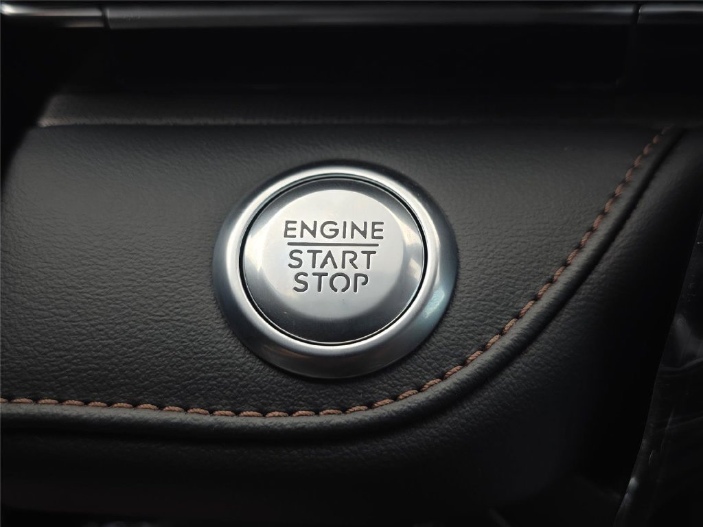 New 2026 Lincoln Nautilus Premier AWD/4WD image 22