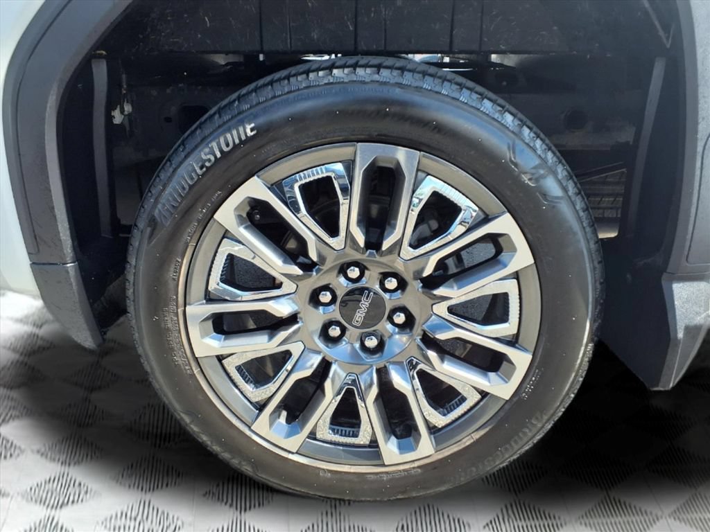 Certified 2024 GMC Sierra 1500 Denali Ultimate AWD/4WD image 9