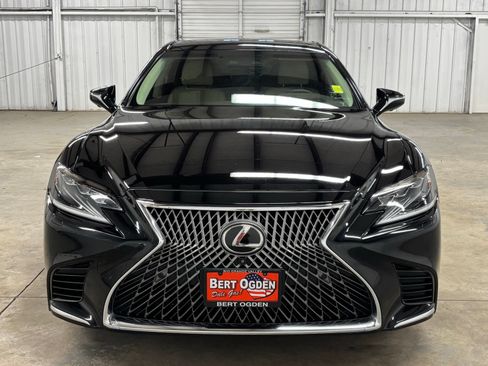 Used 2018 Lexus LS 500 w/ Luxury Package RWD image 2