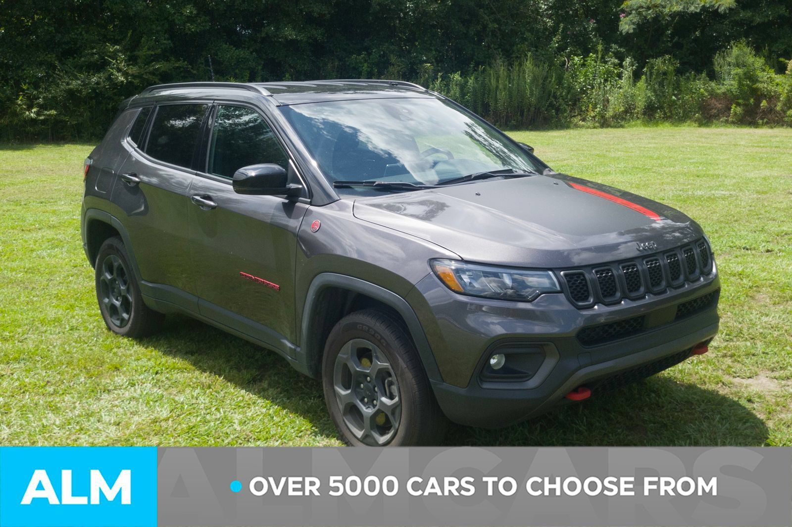 Used 2024 Jeep Compass Trailhawk AWD/4WD image 2