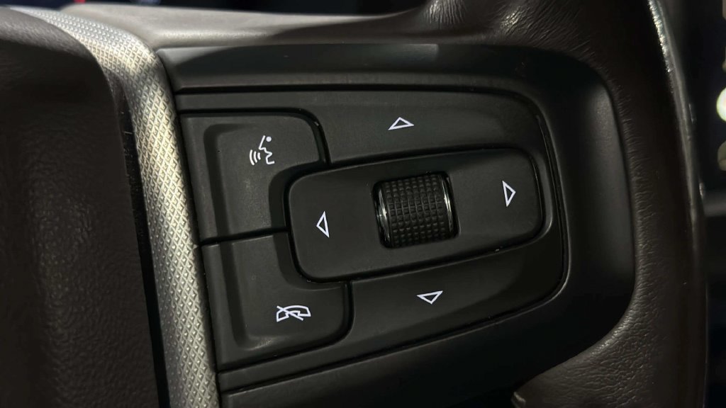 Used 2022 GMC Yukon Denali AWD/4WD image 27