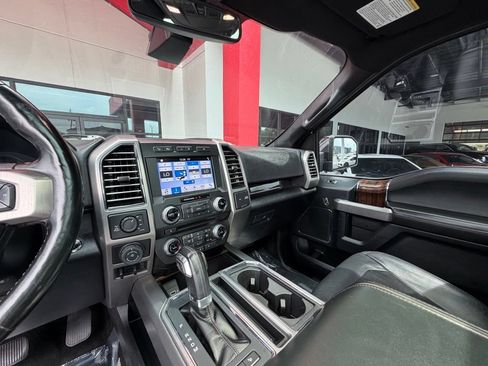 Used 2017 Ford F150 Platinum w/ Equipment Group 701A Luxury AWD/4WD image 29