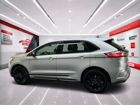 Used 2024 Ford Edge SE w/ Black Appearance Package AWD/4WD image 4