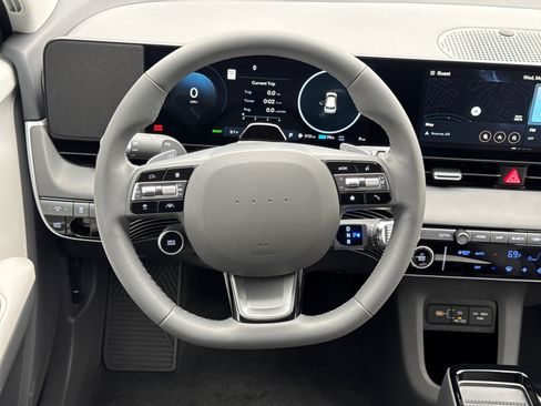 New 2025 Hyundai Ioniq 5 SE image 17