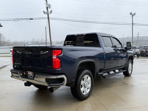 Used 2020 Chevrolet Silverado 3500 LTZ w/ LTZ Premium Package image 16