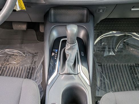 Used 2024 Toyota Corolla LE image 19