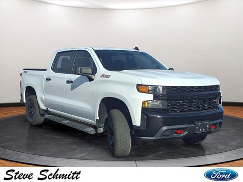 Used 2021 Chevrolet Silverado 1500 Custom Trail Boss w/ LPO, Dark Essentials Package image 25