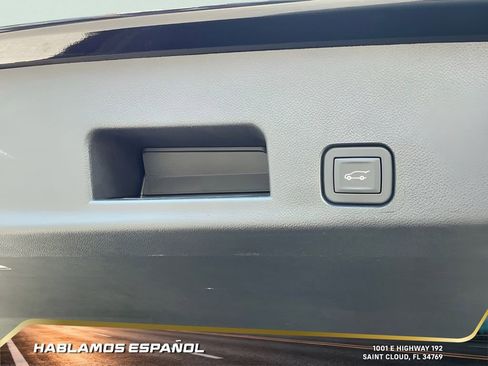 Certified 2025 GMC Acadia Elevation image 39