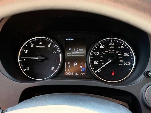 Used 2020 Mitsubishi Outlander ES AWD/4WD image 26