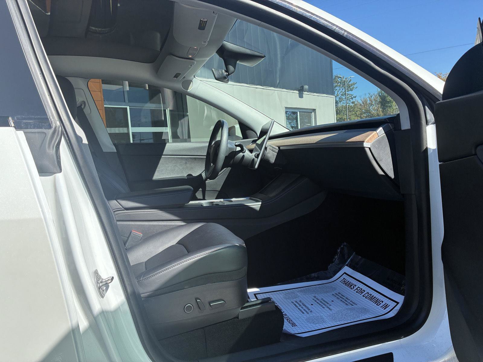 Used 2021 Tesla Model Y Long Range AWD/4WD image 15