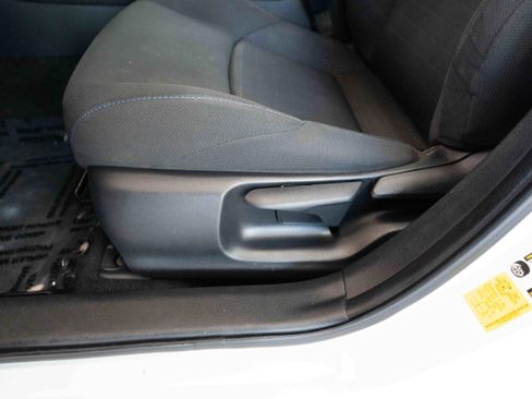 Used 2022 Toyota Corolla SE w/ SE Premium Package image 12