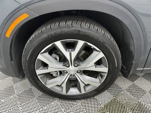 Used 2022 Hyundai Palisade SEL w/ Premium Package FWD image 13