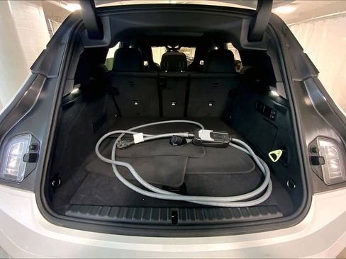 Used 2024 BMW iX xDrive50 w/ Sport Package image 30