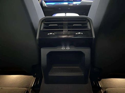 Used 2025 BMW i5 eDrive40i image 66