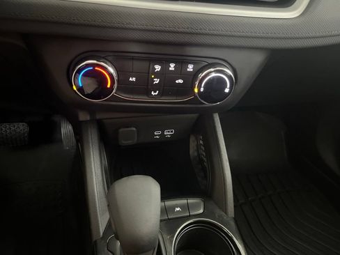 Used 2025 Chevrolet TrailBlazer LS w/ LS Convenience Package FWD image 68