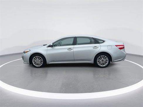 Used 2014 Toyota Avalon Limited image 5