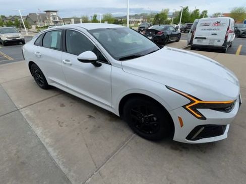 Used 2025 Kia K5 LXS FWD image 4