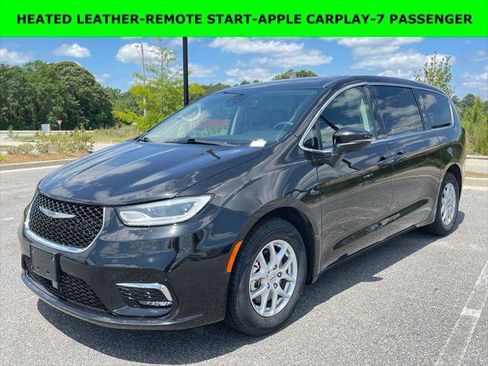 Certified 2023 Chrysler Pacifica Touring-L FWD image 1
