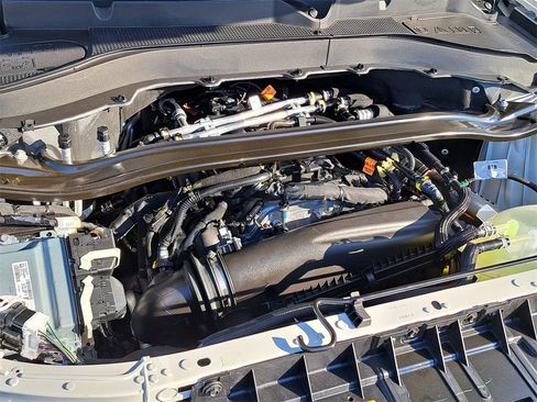 New 2026 Ford Explorer ST-Line w/ ST-Line Street Pack image 15