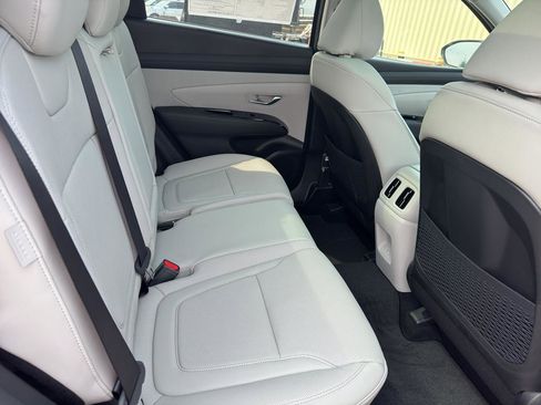 New 2025 Hyundai Tucson Limited AWD/4WD image 19