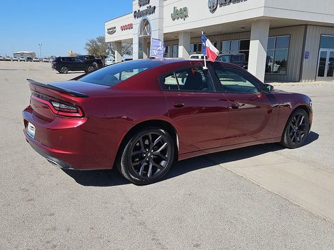 Used 2021 Dodge Charger SXT w/ Blacktop Package image 7