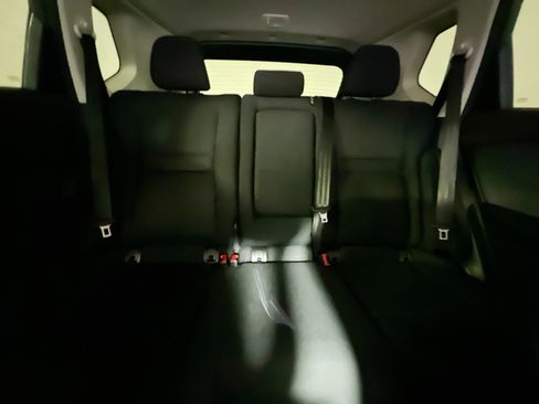 Used 2023 Nissan Rogue S AWD/4WD image 33