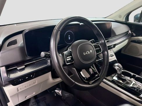 Used 2024 Kia Carnival SX Prestige FWD image 11