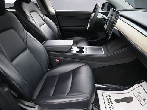 Used 2021 Tesla Model Y Long Range image 35